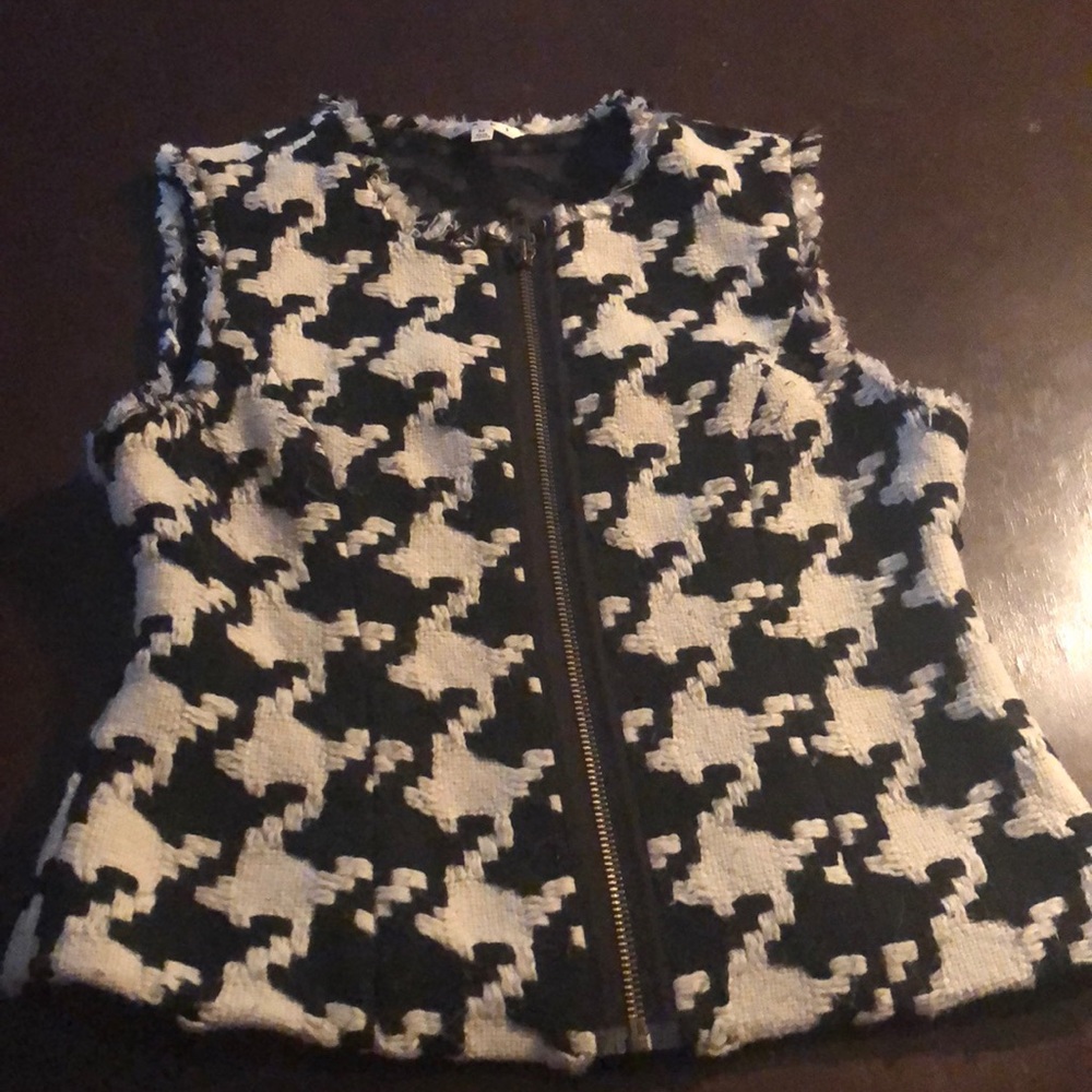 CABi houndstooth Woven vest